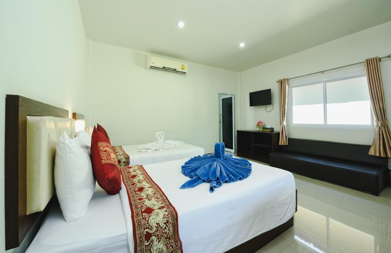 Phuket Airport Villa Ban Bo Han Bagian luar foto