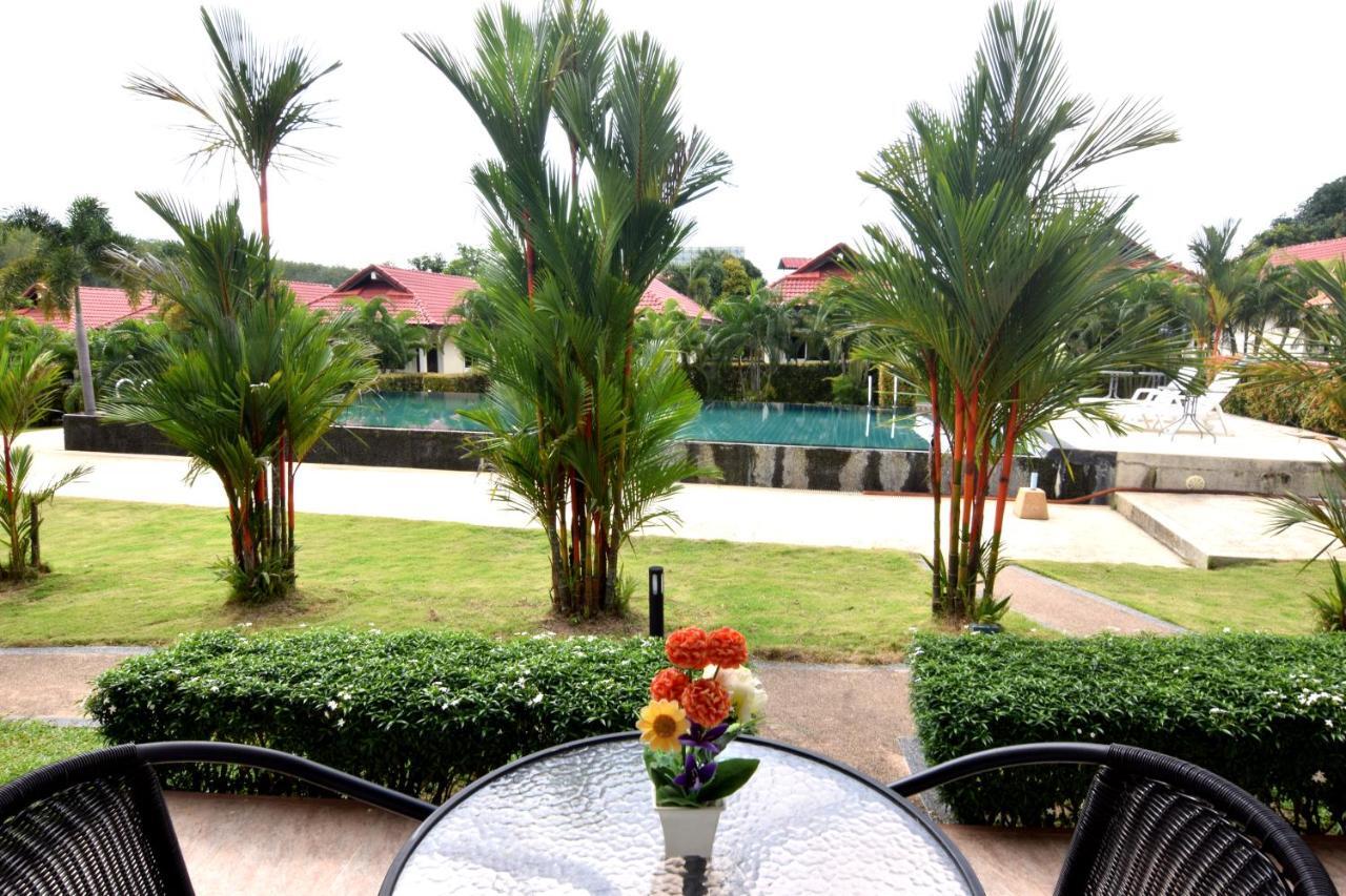 Phuket Airport Villa Ban Bo Han Bagian luar foto