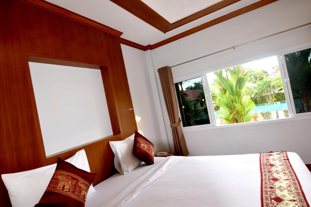 Phuket Airport Villa Ban Bo Han Bagian luar foto